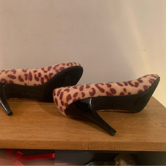 Fergalicious by Ferga Size 8M Utopia Leopard high heel pre-owned 3 inch… - Picture 9 of 12